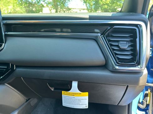 New 2026 GMC Canyon Elevation w/ Convenience Package image 29