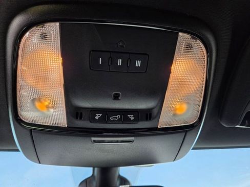 Used 2025 Dodge Durango GT w/ Trailer Tow Group IV AWD/4WD image 8