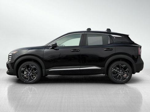 New 2026 Nissan Kicks SR w/ SR Premium Package image 4