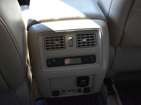 Used 2014 Nissan Pathfinder Platinum w/ Platinum Premium Package AWD/4WD image 23