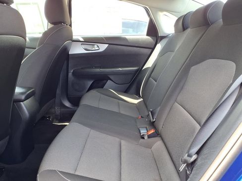 Certified 2023 Kia Forte LXS w/ LXS Technology Package FWD image 11