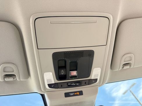 Used 2023 Honda Accord EX image 14