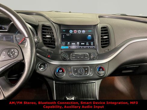 Used 2019 Chevrolet Impala LT FWD image 9