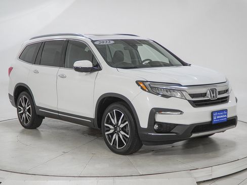 Used 2022 Honda Pilot Touring image 16