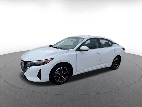 Used 2025 Nissan Sentra SV image 8