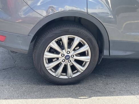 Used 2018 Ford Escape Titanium AWD/4WD image 9