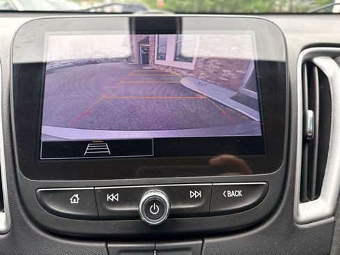 Used 2022 Chevrolet Malibu LT FWD image 26