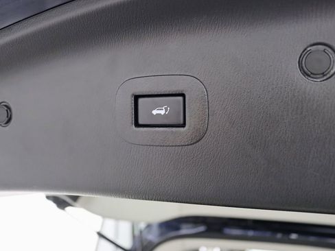 Used 2018 INFINITI QX80 4WD w/ Deluxe Technology Package image 40
