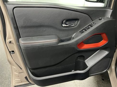 Used 2024 Nissan Frontier PRO-4X w/ Off-Road Protection Package image 21