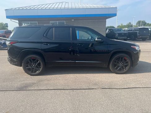 Used 2019 Chevrolet Traverse Premier w/ Redline Edition AWD/4WD image 11