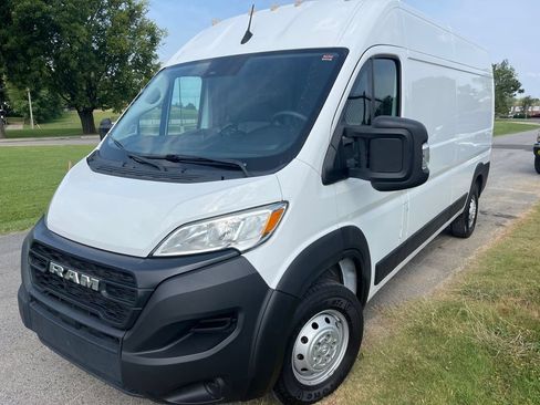 Used 2023 RAM ProMaster 2500 FWD image 1