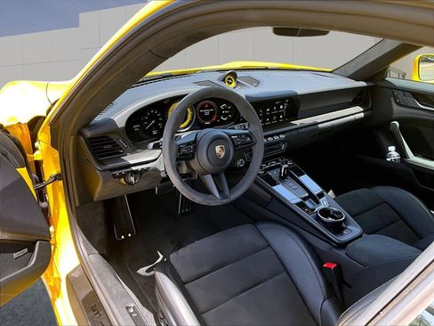 Certified 2024 Porsche 911 Carrera GTS RWD image 4