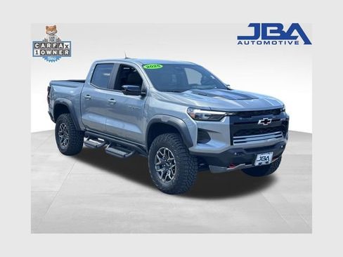 Used 2025 Chevrolet Colorado ZR2 w/ Technology Package AWD/4WD image 1