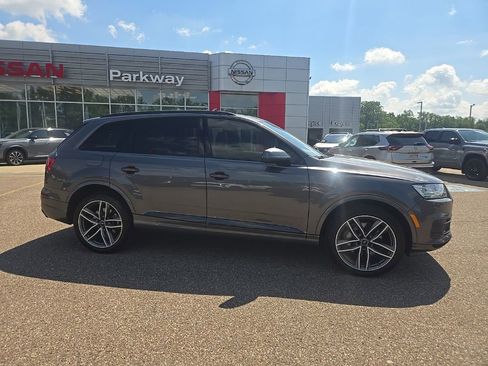 Used 2018 Audi Q7 3.0T Prestige AWD/4WD image 8