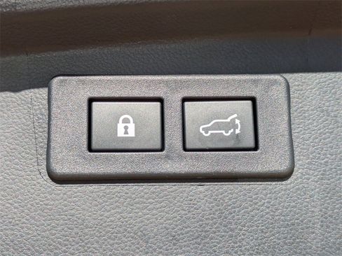 Certified 2025 Subaru Outback Limited w/ Popular Package #2 image 14