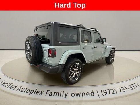 Used 2024 Jeep Wrangler Unlimited AWD/4WD image 5