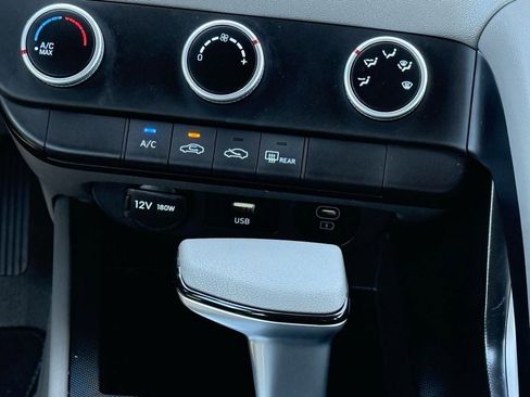 Used 2024 Hyundai Elantra SE image 26