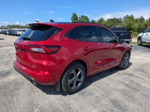 Certified 2023 Ford Escape ST-Line w/ Tech Pack #1 FWD image 4