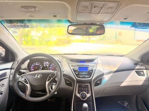 Used 2013 Hyundai Elantra GLS w/ Preferred Pkg FWD image 11