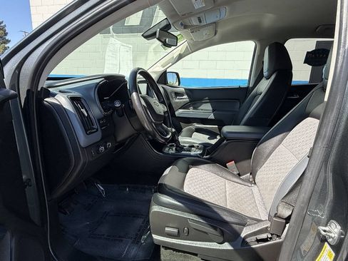 Used 2016 Chevrolet Colorado Z71 AWD/4WD image 8