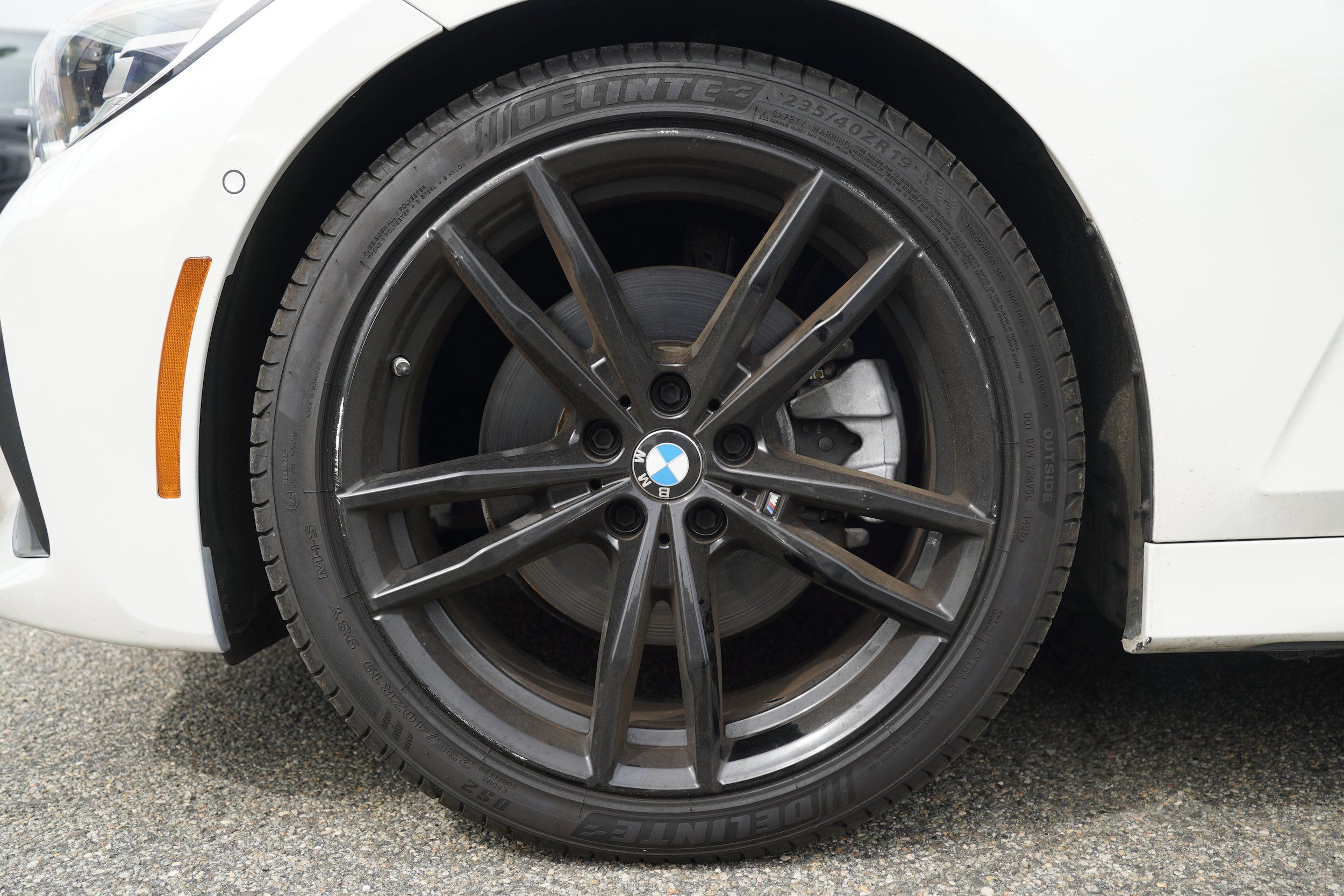 Used 2021 BMW 330i Sedan w/ M Sport Package RWD image 11
