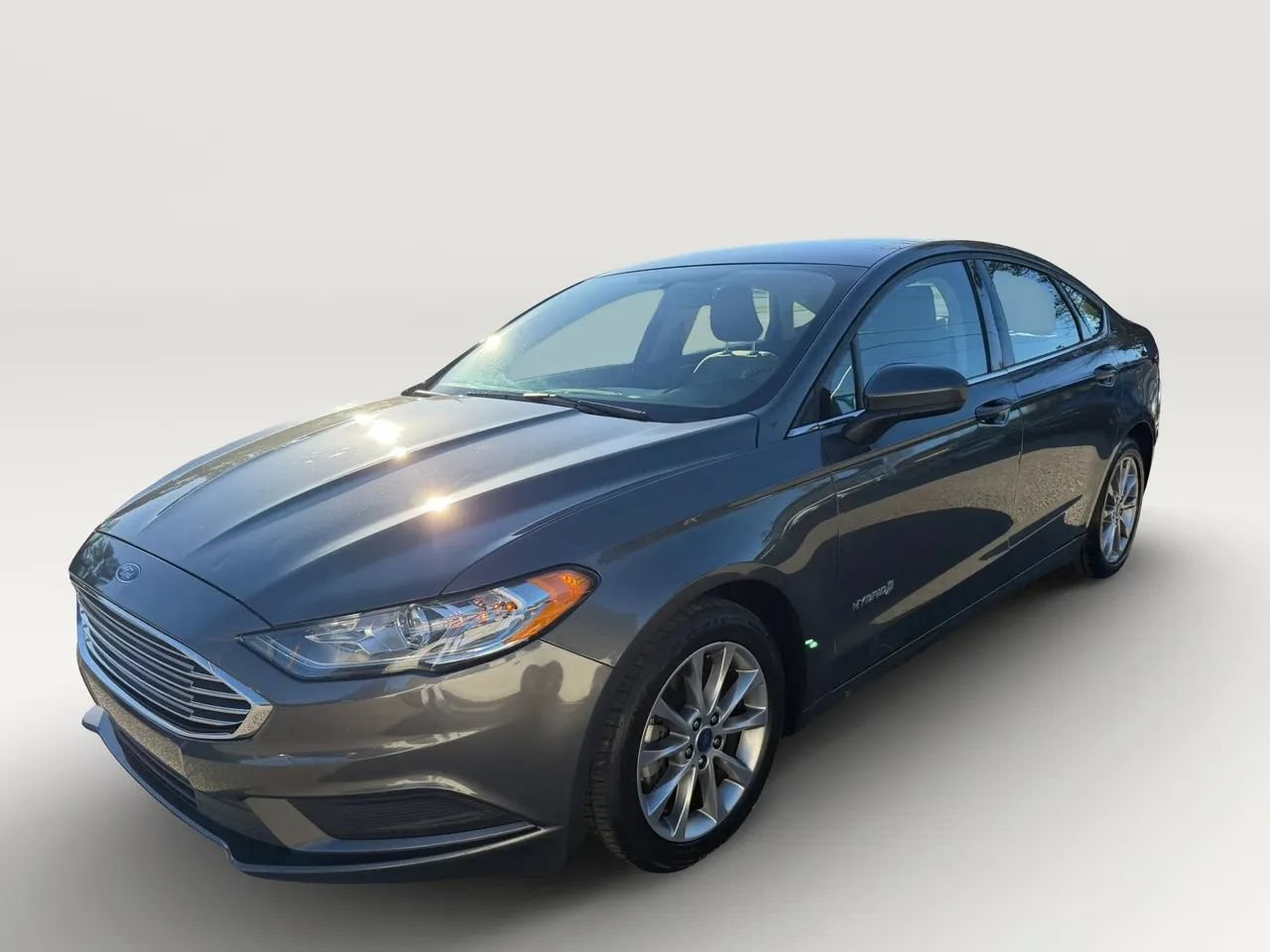 Used 2017 Ford Fusion S FWD image 5
