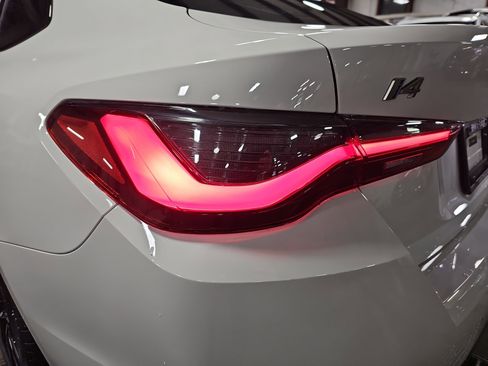 Certified 2024 BMW i4 M50 image 36