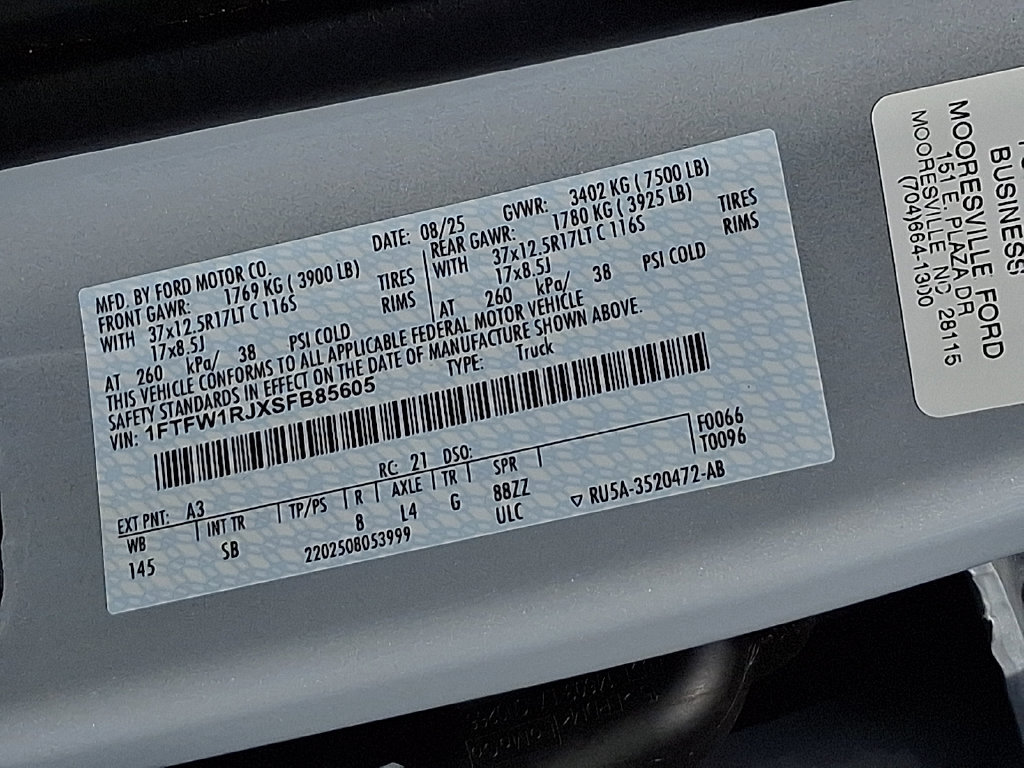 Used 2025 Ford F150 Raptor w/ Equipment Group 803A Raptor R AWD/4WD image 28