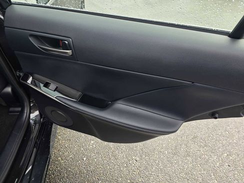 Certified 2025 Lexus IS 300 F Sport image 13