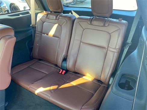 New 2026 Lincoln Aviator Reserve image 8