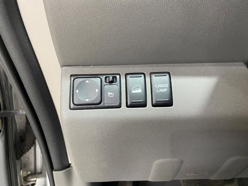 Used 2018 Nissan Frontier SV AWD/4WD image 16