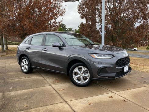Used 2024 Honda HR-V LX image 1