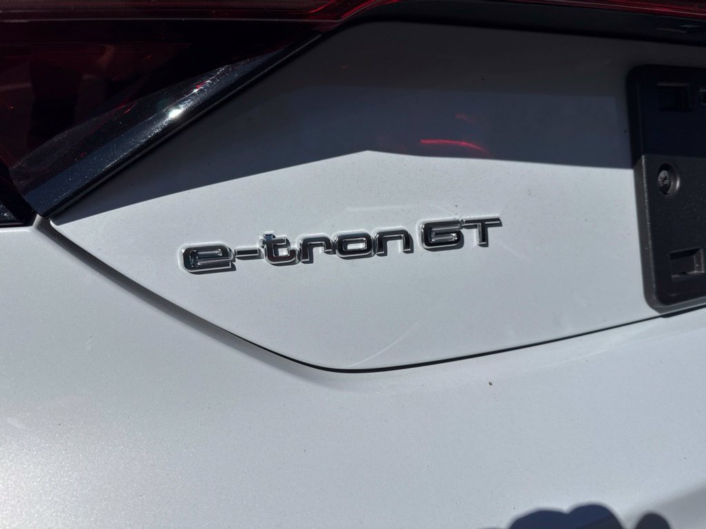 Used 2023 Audi e-tron GT Premium Plus AWD/4WD image 10