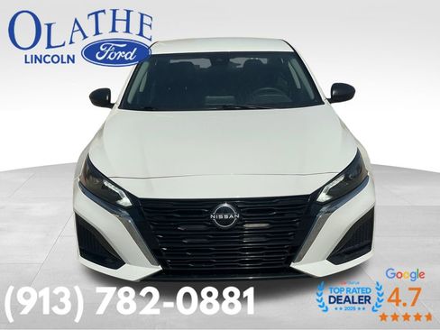 Used 2025 Nissan Altima 2.5 SV image 8