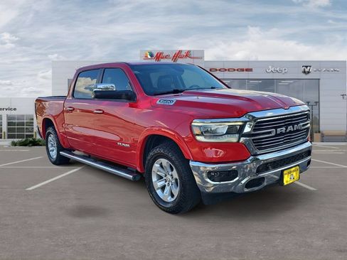 Used 2019 RAM 1500 Laramie AWD/4WD image 7
