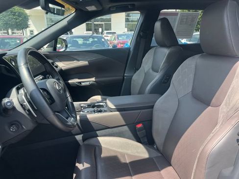 Used 2025 Lexus RX 450h AWD w/ Convenience Package image 8