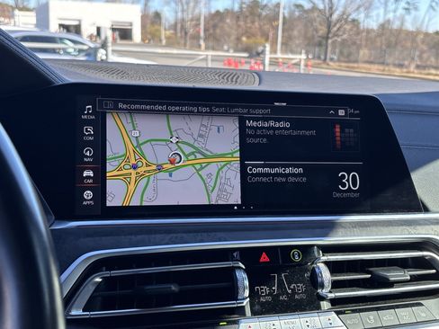 Used 2022 BMW X5 xDrive40i w/ M Sport Package image 25