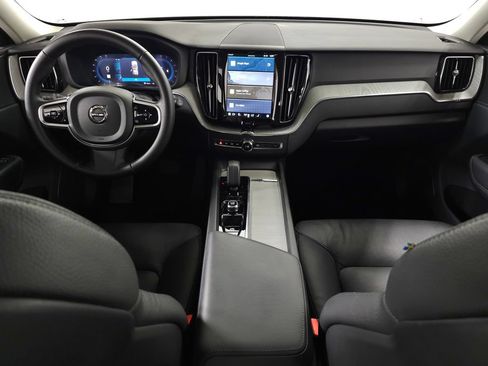 Certified 2025 Volvo XC60 B5 Plus AWD/4WD image 15