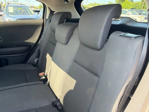 Used 2021 Honda HR-V EX image 24