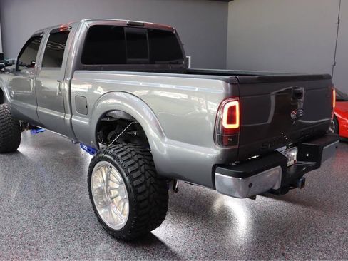 Used 2014 Ford F350 Lariat w/ Lariat Interior Package AWD/4WD image 4