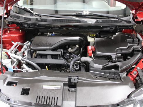 Used 2021 Nissan Rogue Sport SV FWD image 10