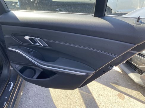 Used 2019 BMW 330i Sedan RWD image 18