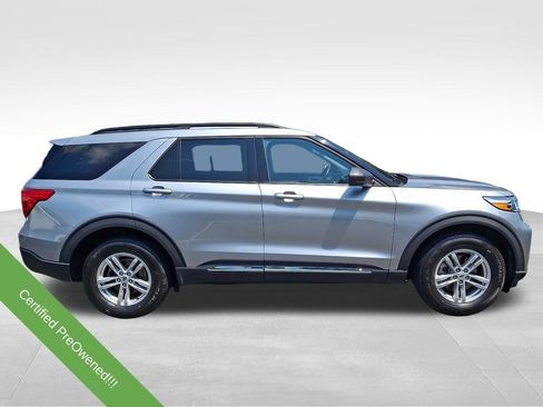 Used 2023 Ford Explorer XLT w/ Equipment Group 202A AWD/4WD image 7