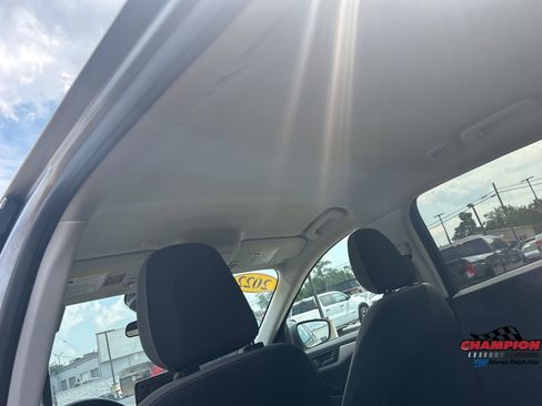 Used 2022 Ford Escape SE image 13