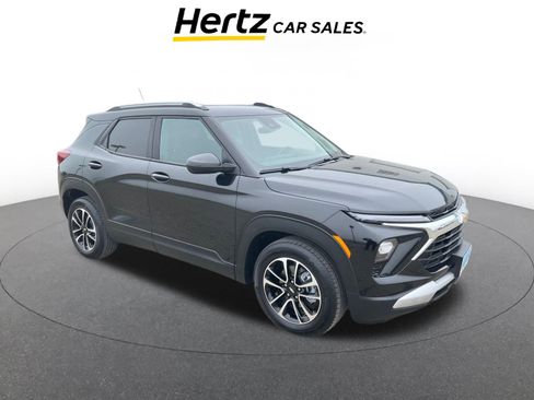 Used 2025 Chevrolet TrailBlazer LT image 1