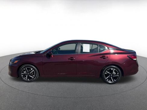 Used 2025 Nissan Sentra SV FWD image 9