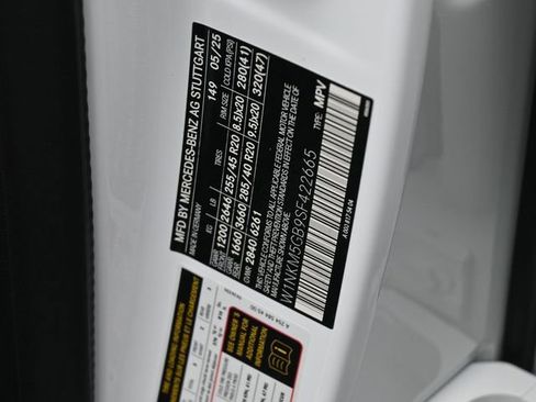 New 2025 Mercedes-Benz GLC 350e 4MATIC image 33