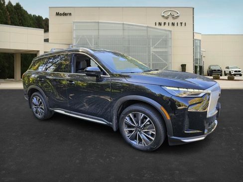 New 2026 INFINITI QX60 Luxe w/ Family Package image 2