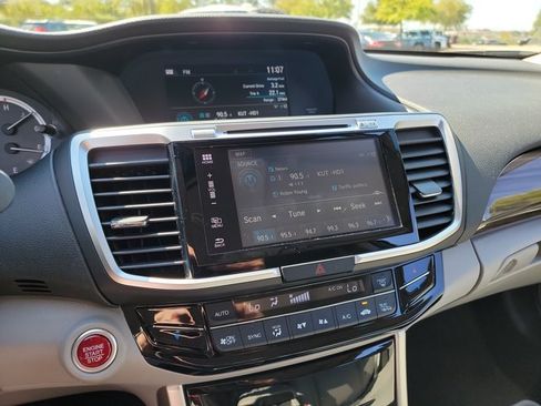 Used 2016 Honda Accord EX-L image 18