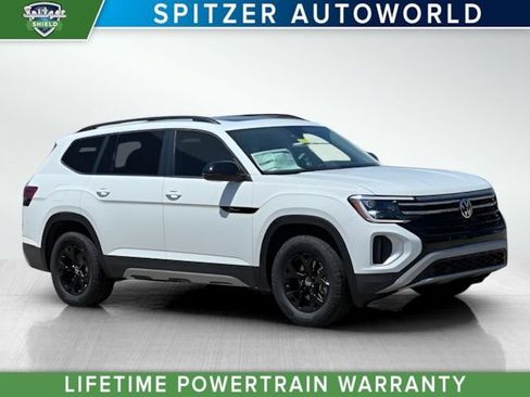 New 2026 Volkswagen Atlas Peak Edition image 1